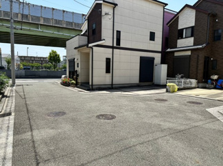 【前面道路含む現地写真】 | 前面道路含む現地写真です