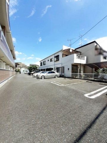 グランドールCoCoの駐車場|駐車場があります