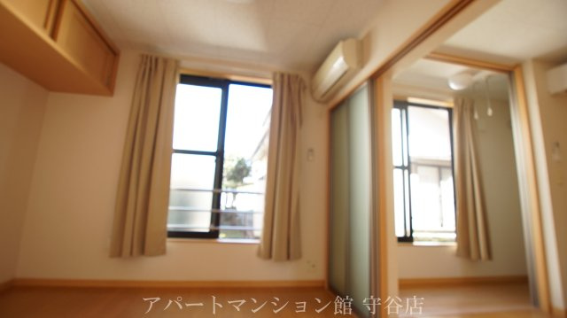 レオパレスきららcの寝室