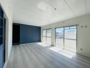 エメラルドマンション東那珂の画像