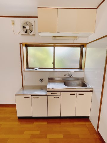 岩崎貸家のキッチン