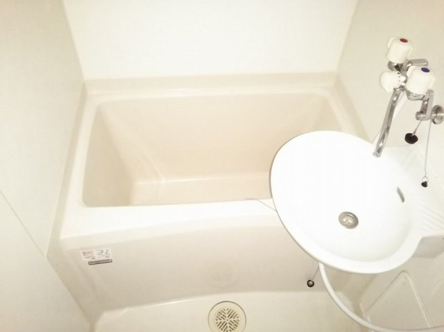 レオパレス向山Ⅱの浴室|画像5