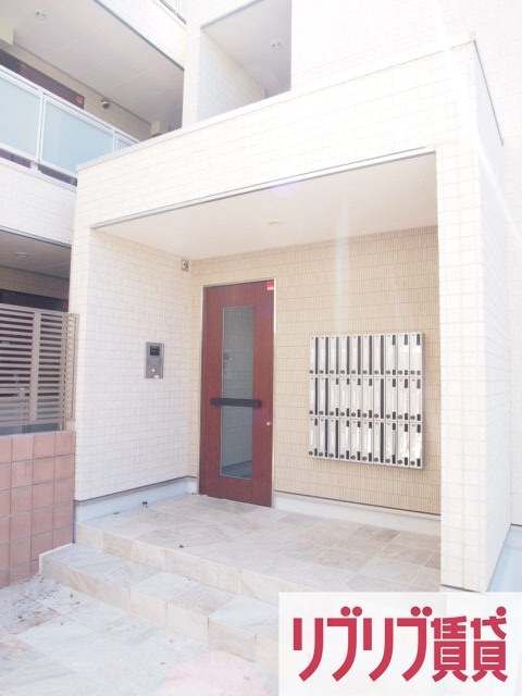 リブリ・Na.Na(ナナ）のエントランス