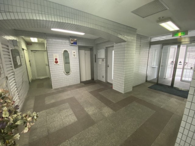 【エントランス】 | グレイスガーデン緑地公園