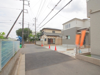 【前面道路含む現地写真】