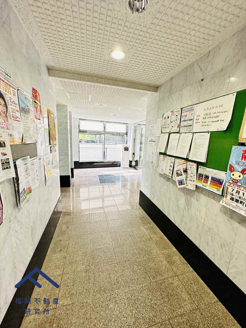 ベンタナヒルズ篠栗16号館のエントランス
