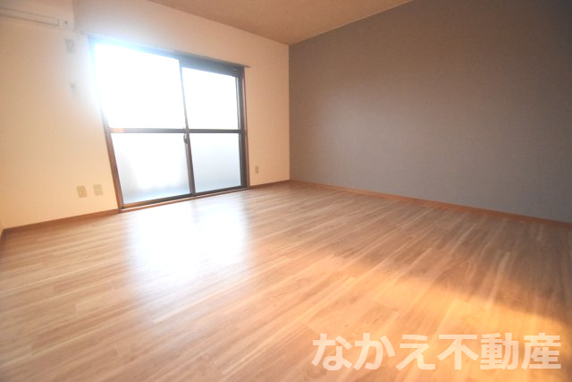 【居間・リビング】 | ゆったりとした居間です