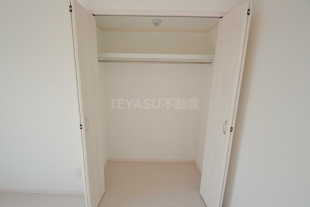 広島市中区江波二本松２丁目の賃貸マンションの収納