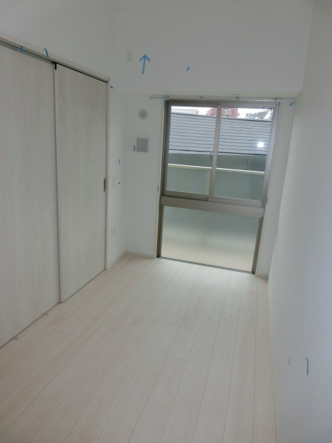 AULII Osakaの洋室