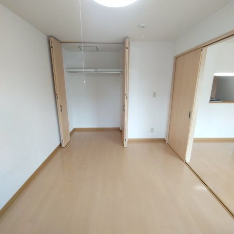 グレース美園の洋室