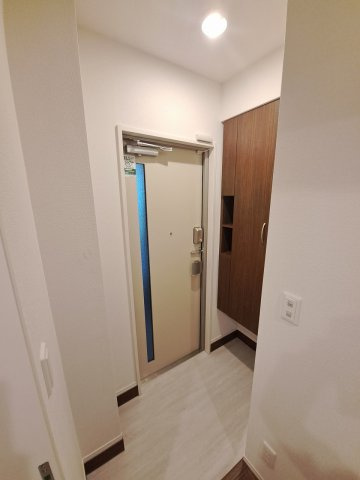 ヴィクトワール　庄 の玄関