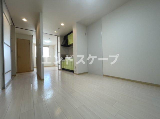 クレシェンテEの玄関|高崎、前橋エリアのお部屋探しはエンドスケープまで！お客様の理想お聞かせ下さい♪