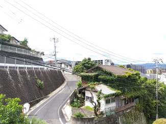 【展望】 | 周辺に高い建物・視界を遮る建物がないので眺望◎日当り風通しもGOOD♪