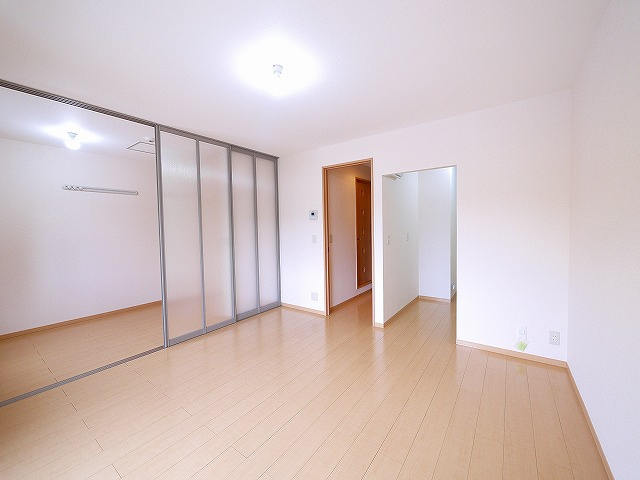 サンロイヤル　Ⅱの居間・リビング|ゆったり過ごせるリビングです