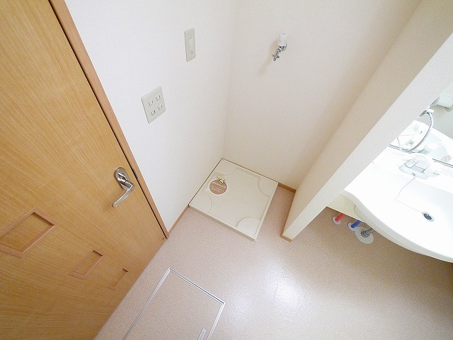 サンロイヤル　Ⅱの設備|室内洗濯機置き場