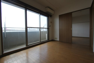 【洋室】 | 6.2帖