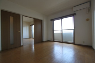 【洋室】 | 8.3帖