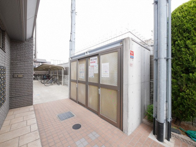 【エントランス】 | アンソレイユ