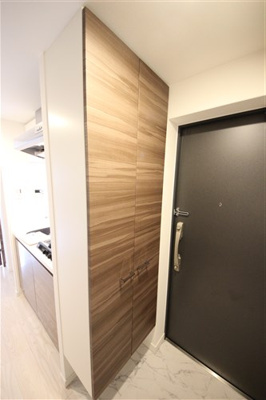 【玄関】 | ルーエ本町