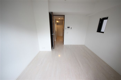 【洋室】 | ルーエ本町