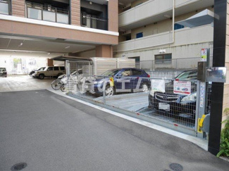 【駐車場】 | グランフォーレ博多駅東プレミアの駐車場