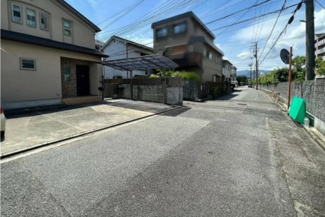 【前面道路含む現地写真】