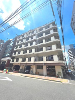 【外観】 | 【 Appearance 】
その壮大な佇まいは、居住者の健やかな生活をしっかりと守ってくれています。ここで過ごした日々の思い出は、かけがえのない宝物になります。