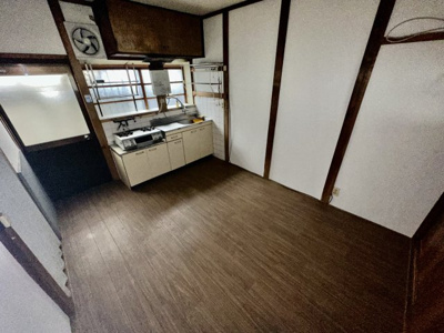 【居間・リビング】 | 高鷲9丁目 貸家