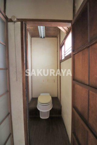 石川長屋のトイレ