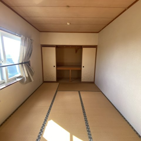 高橋マンションの和室