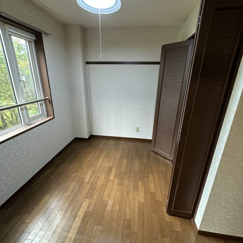 高橋マンションの洋室