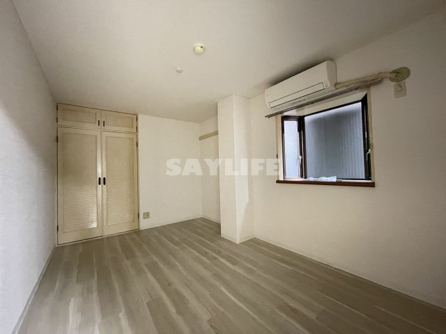 アトレーユ深江の洋室