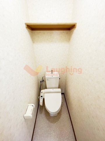 津福笠貸家東のトイレ|ゆったりとした空間のトイレです