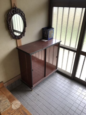 西条市安用土地建物【480】154.57㎡ 36.09坪の玄関