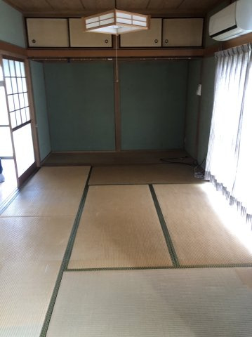 西条市安用土地建物【530】154.57㎡ 36.09坪の和室