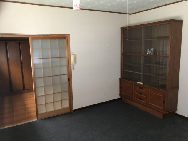 西条市安用土地建物【530】154.57㎡ 36.09坪のダイニング