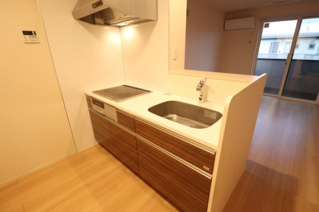 熊本市南区御幸西３丁目のアパートのキッチン