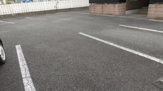 熊本市南区御幸笛田６丁目のアパートの駐車場