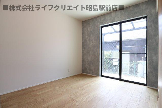 昭島市美堀町５丁目の一戸建ての寝室