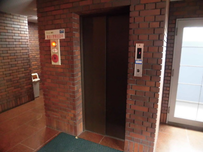 【その他共用部分】 | アークヒルズ上新庄 | 建物内のエレベーターです