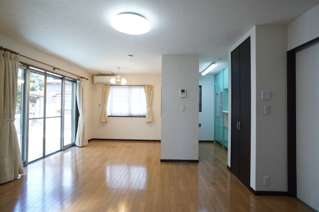 平田１丁目の居間・リビング