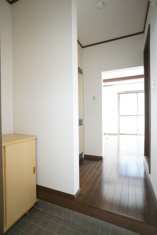 プラムガーデンの玄関