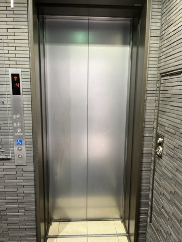 不二ビルディング新橋のロビー