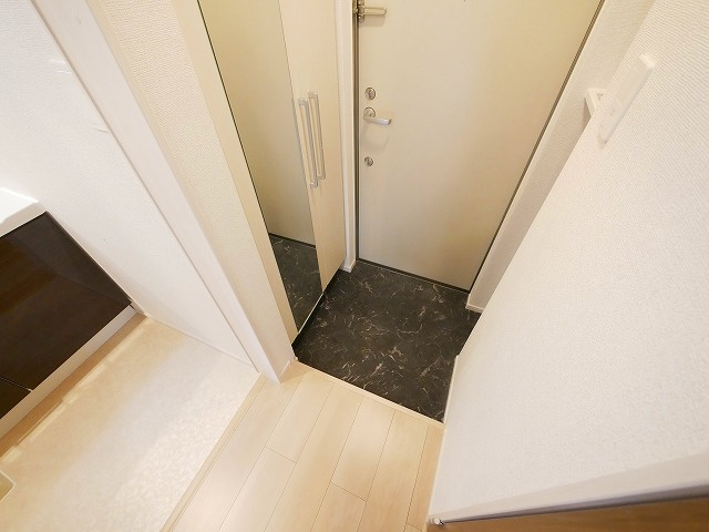 ウエストメゾン北袋Ⅰの玄関|ゆったりとした玄関です
