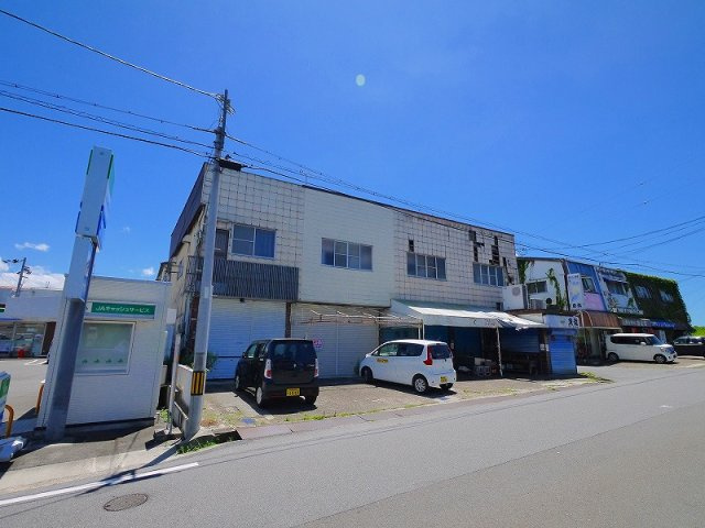 下三橋住付店舗の外観