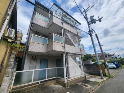 嵯峨天龍寺ハイツの外観