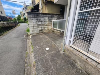 嵯峨天龍寺ハイツの駐車場|駐輪場