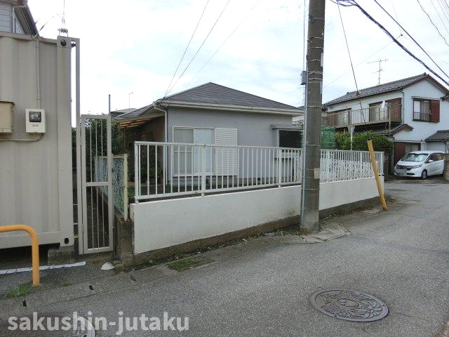 天戸町　売地の外観|天戸町　売地　古家あり　建築条件なし　約８６．２坪　北・東角地　公道面　