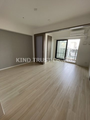 エル・セレーノ天満橋の居間・リビング|ゆったりとしたリビングです