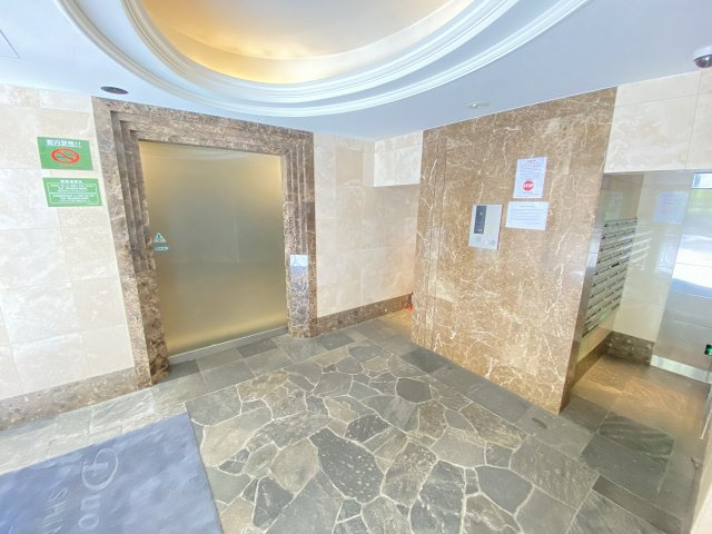 デュオ・スカーラ新宿Ⅱのエントランス